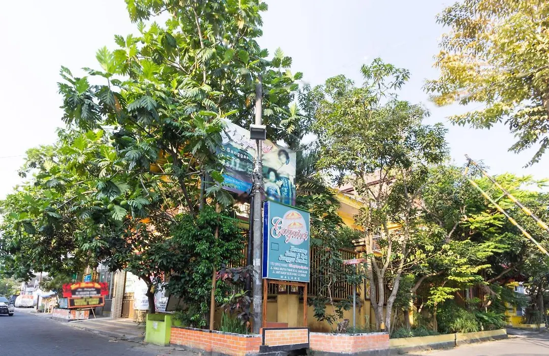 Homestay Gayatri Sawojajar RedPartner-1